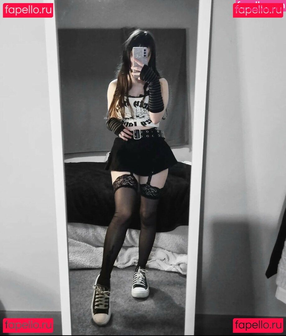 abandoned_eris / abandonederis Onlyfans Photo Gallery 