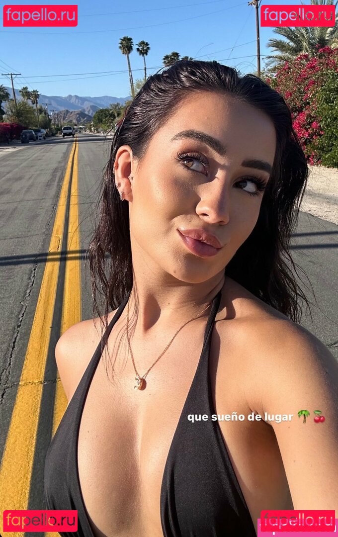 Marina Rivers / _riverss_ Onlyfans Photo Gallery 