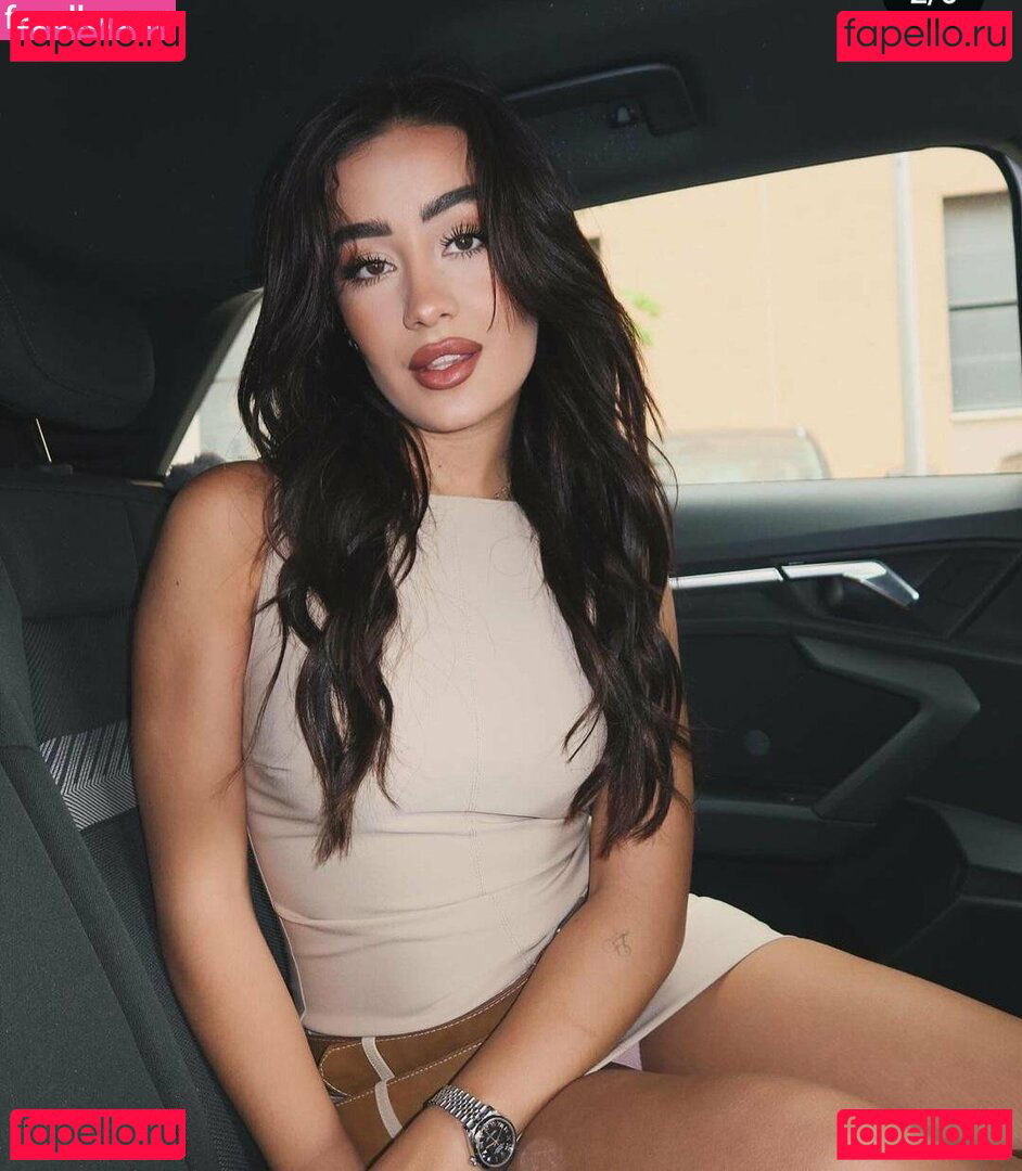 Marina Rivers / _riverss_ Onlyfans Photo Gallery 