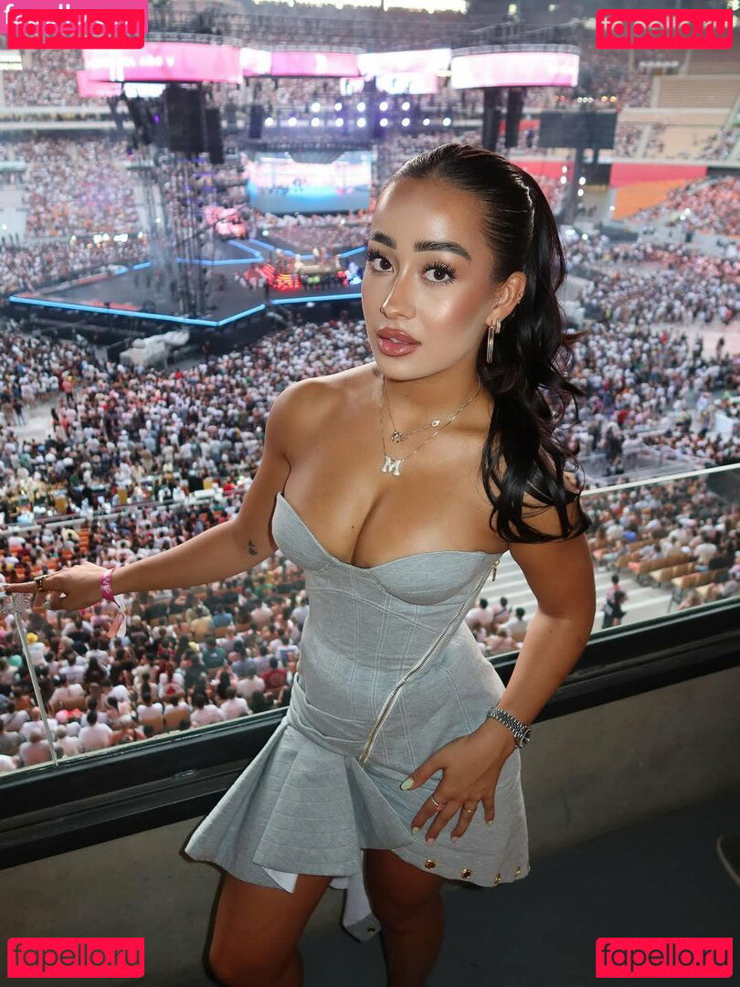 Marina Rivers / _riverss_ Onlyfans Photo Gallery 