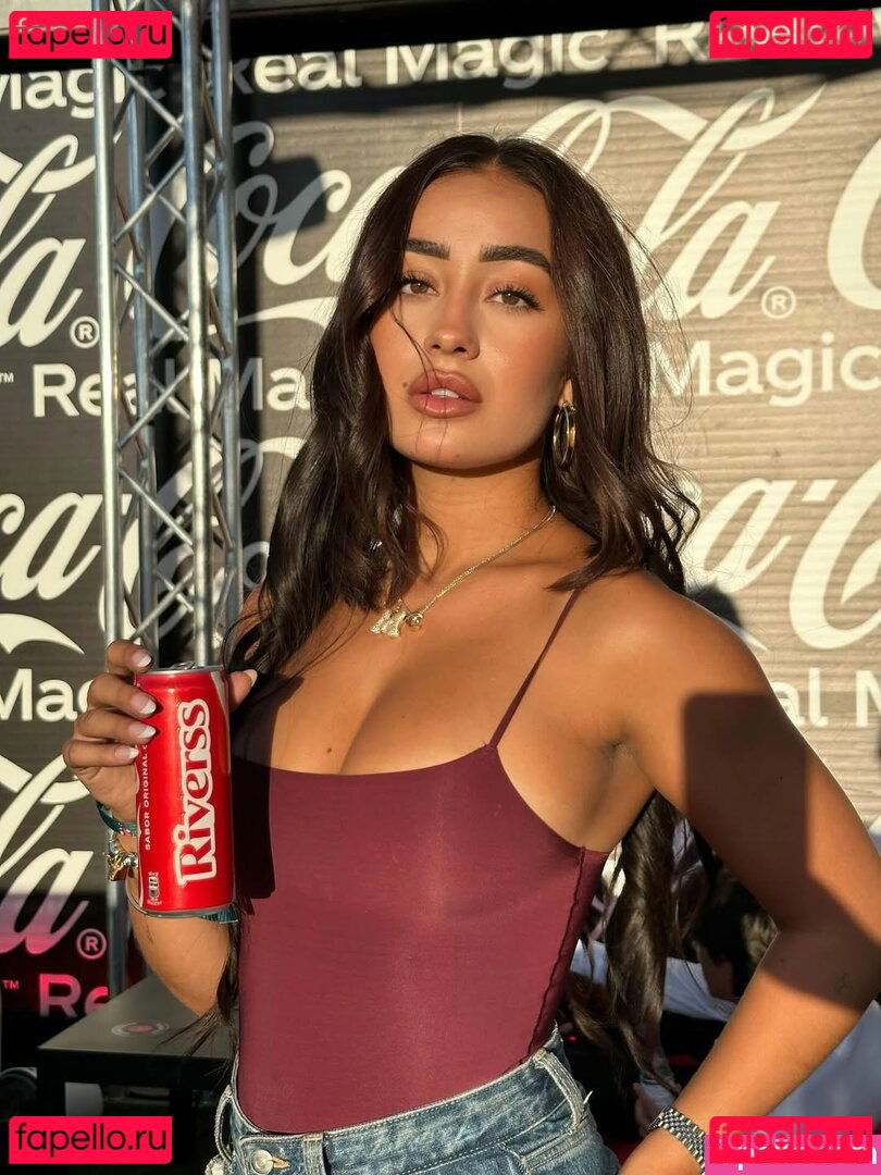 Marina Rivers / _riverss_ Onlyfans Photo Gallery 