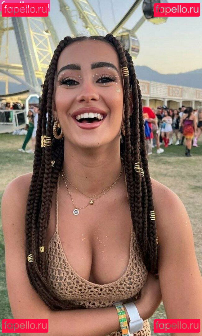 Marina Rivers / _riverss_ Onlyfans Photo Gallery 