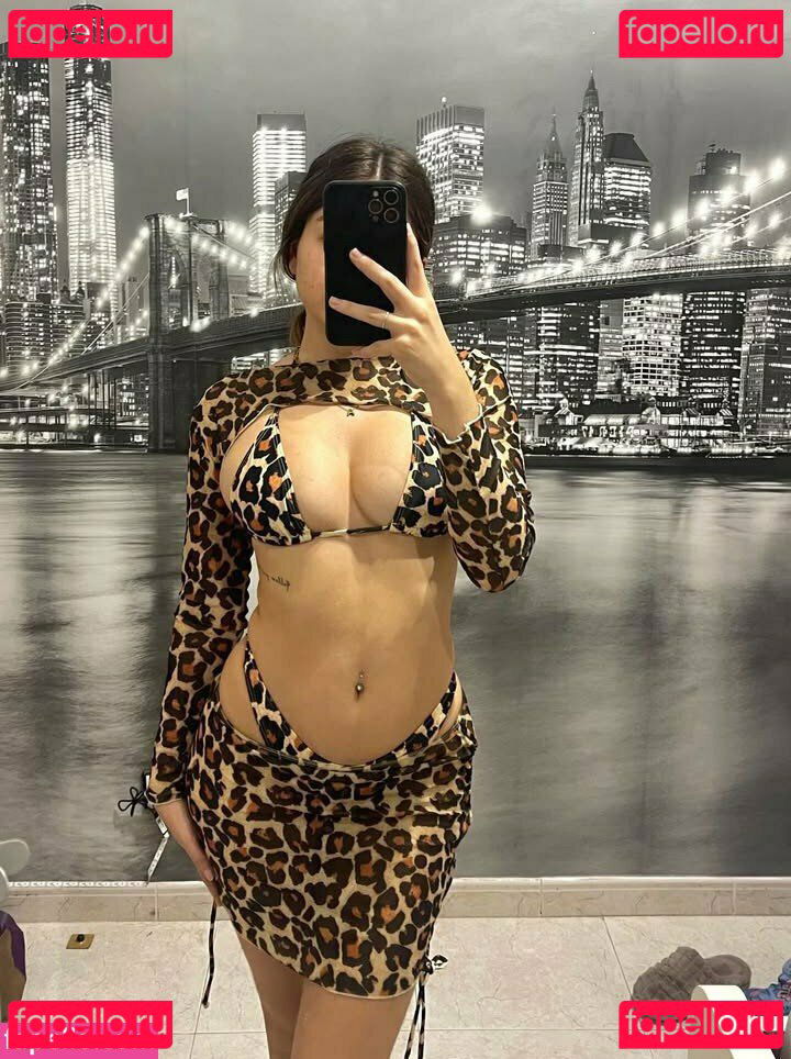 Marina Rivers / _riverss_ Onlyfans Photo Gallery 