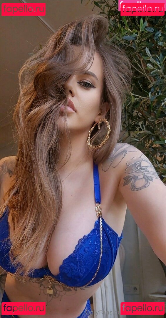 andreaakse Onlyfans Photo Gallery 