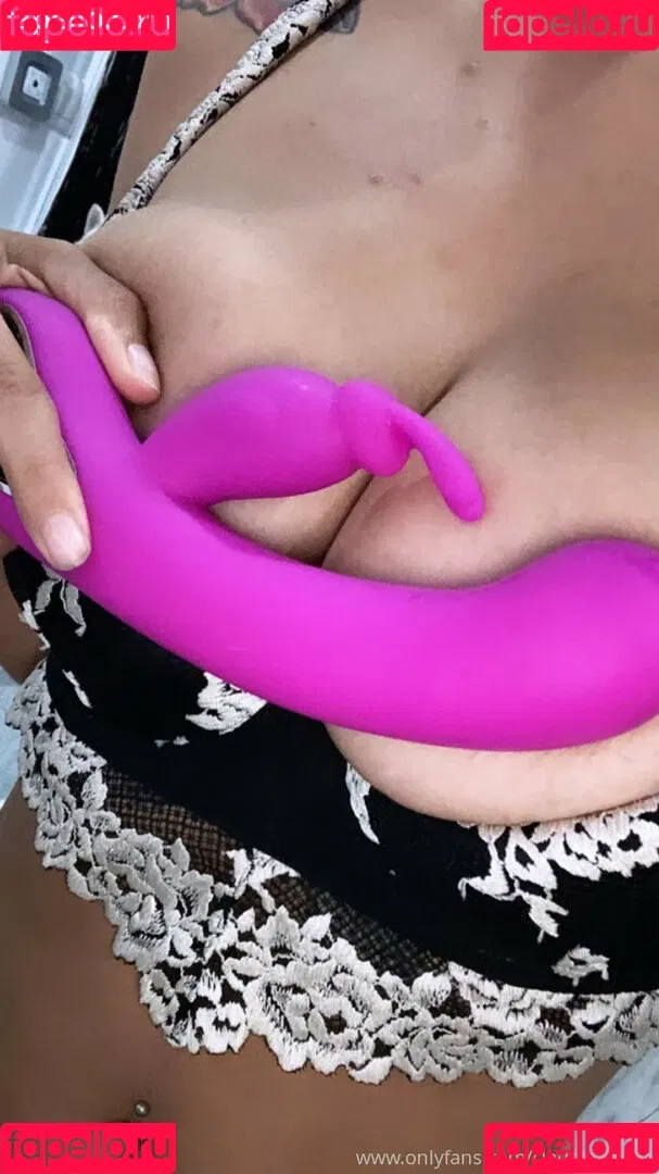 claudiabavel Onlyfans Photo Gallery 