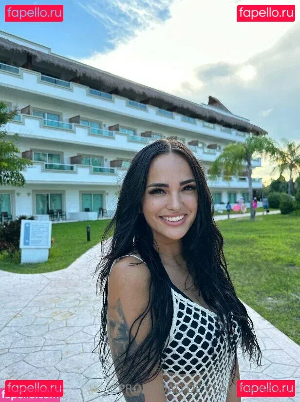 claudiabavel Onlyfans Photo Gallery 