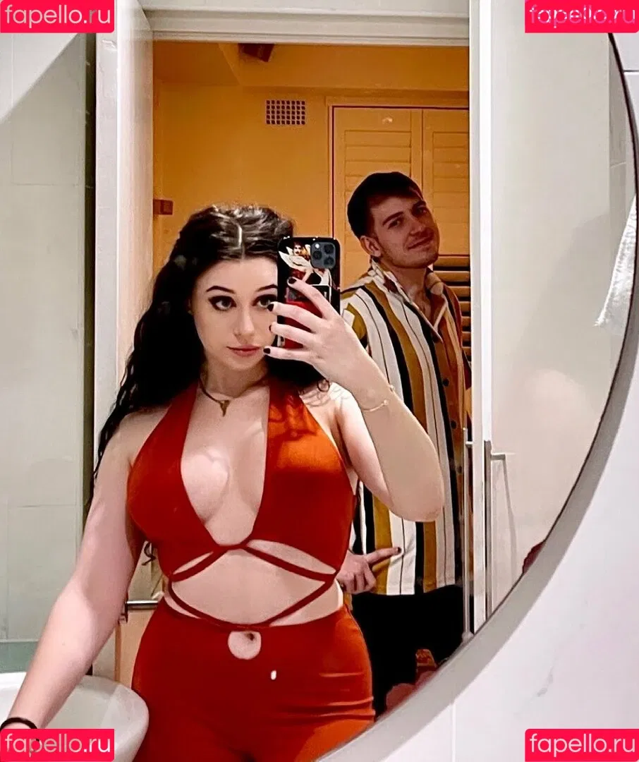 LivBev Onlyfans Photo Gallery 