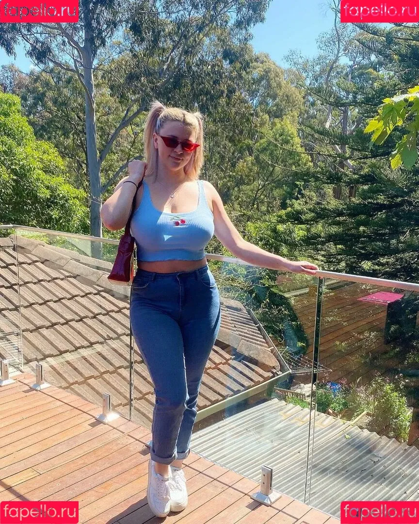 Bec Danaher Onlyfans Photo Gallery 