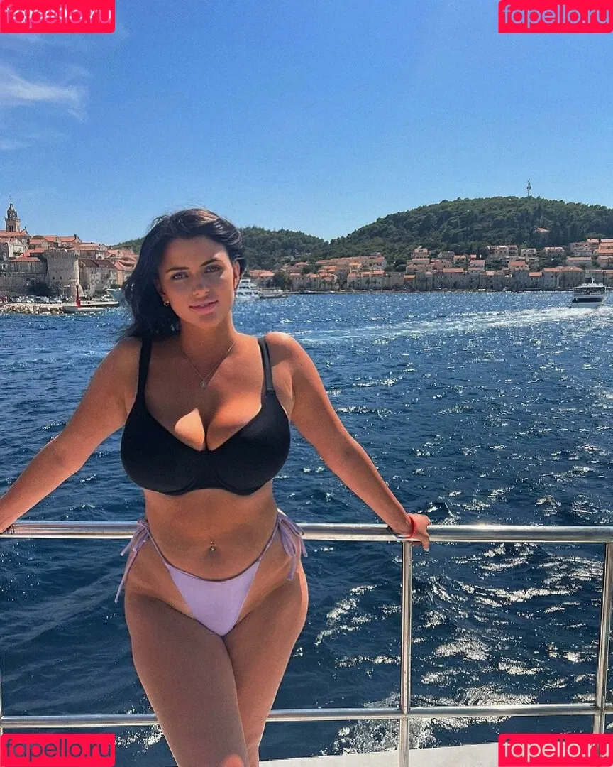 Bec Danaher Onlyfans Photo Gallery 