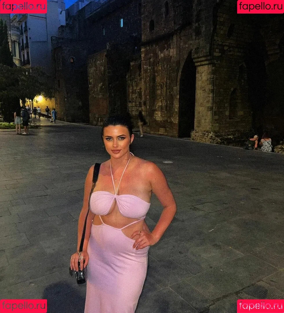 Bec Danaher Onlyfans Photo Gallery 