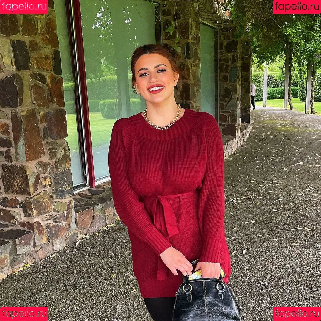 Bec Danaher Onlyfans Photo Gallery 