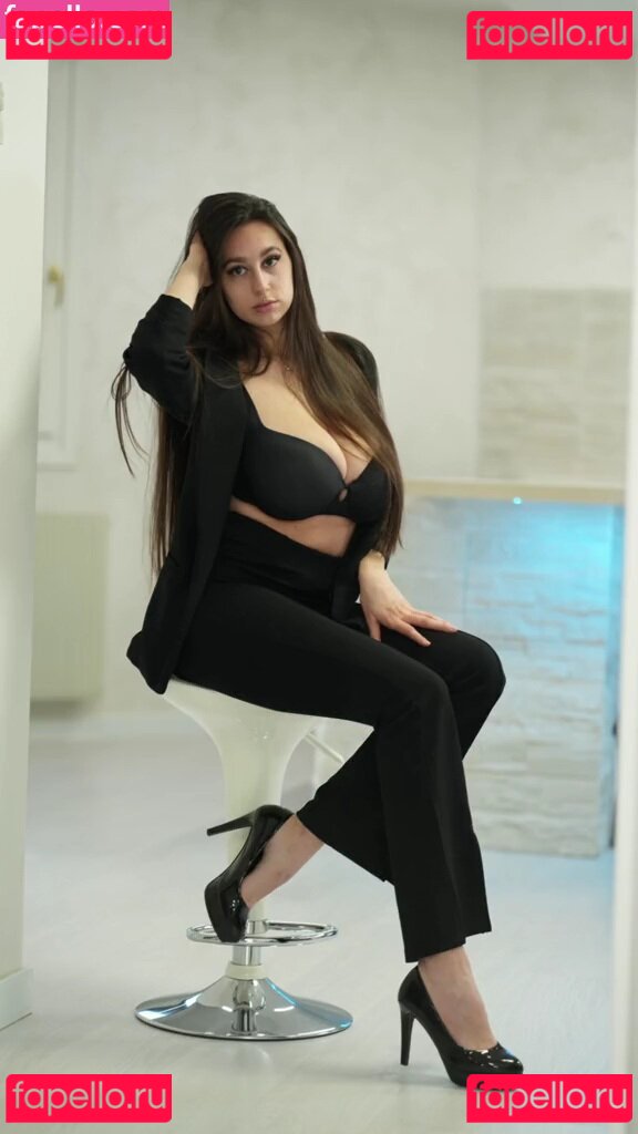 Letizia Ceresa / lety.crs Nude Onlyfans Photo 39