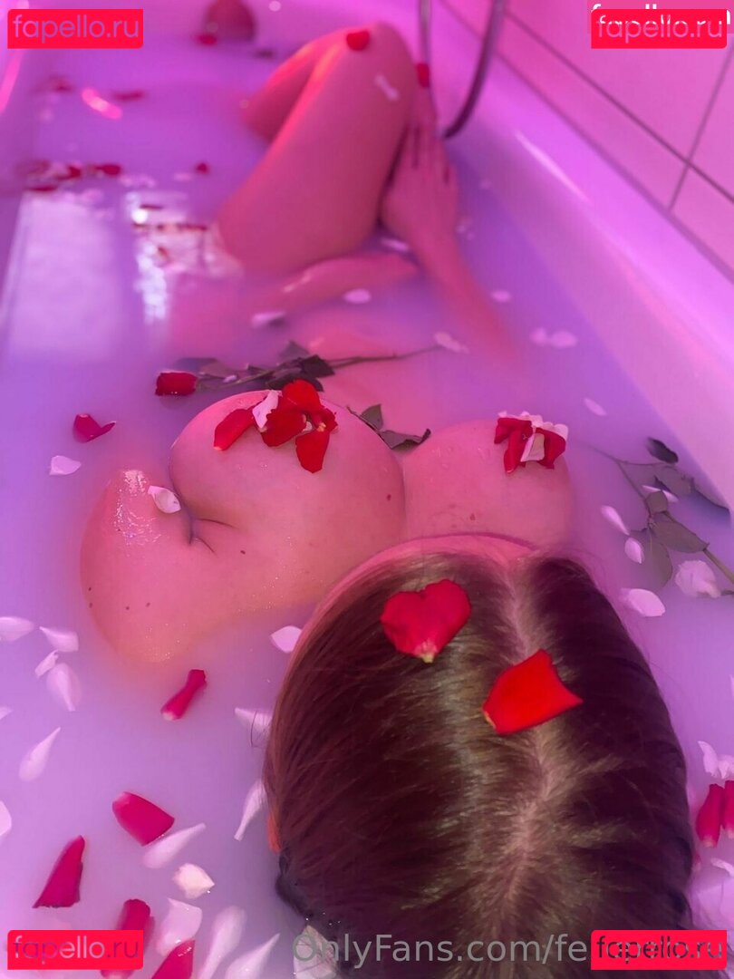 FeuerRose_ / Feuerrose Nude Onlyfans Photo 17