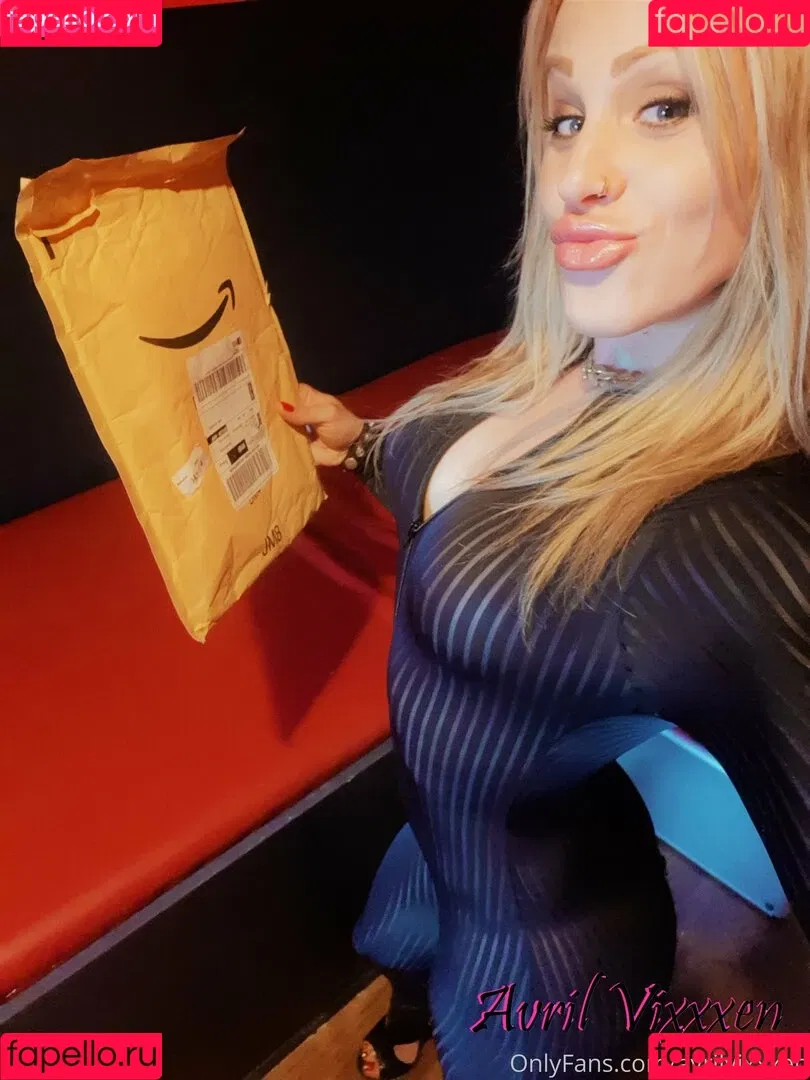 avrilvixxxen Onlyfans Photo Gallery 
