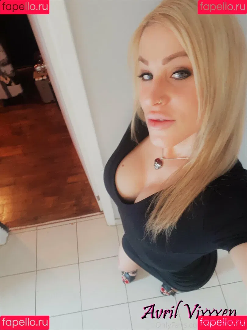 avrilvixxxen Onlyfans Photo Gallery 