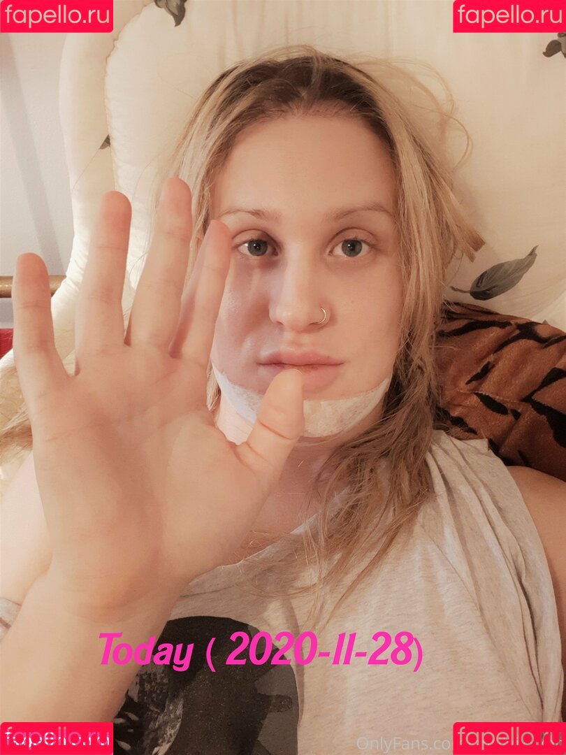 avrilvixxxen Nude Onlyfans Photo 3