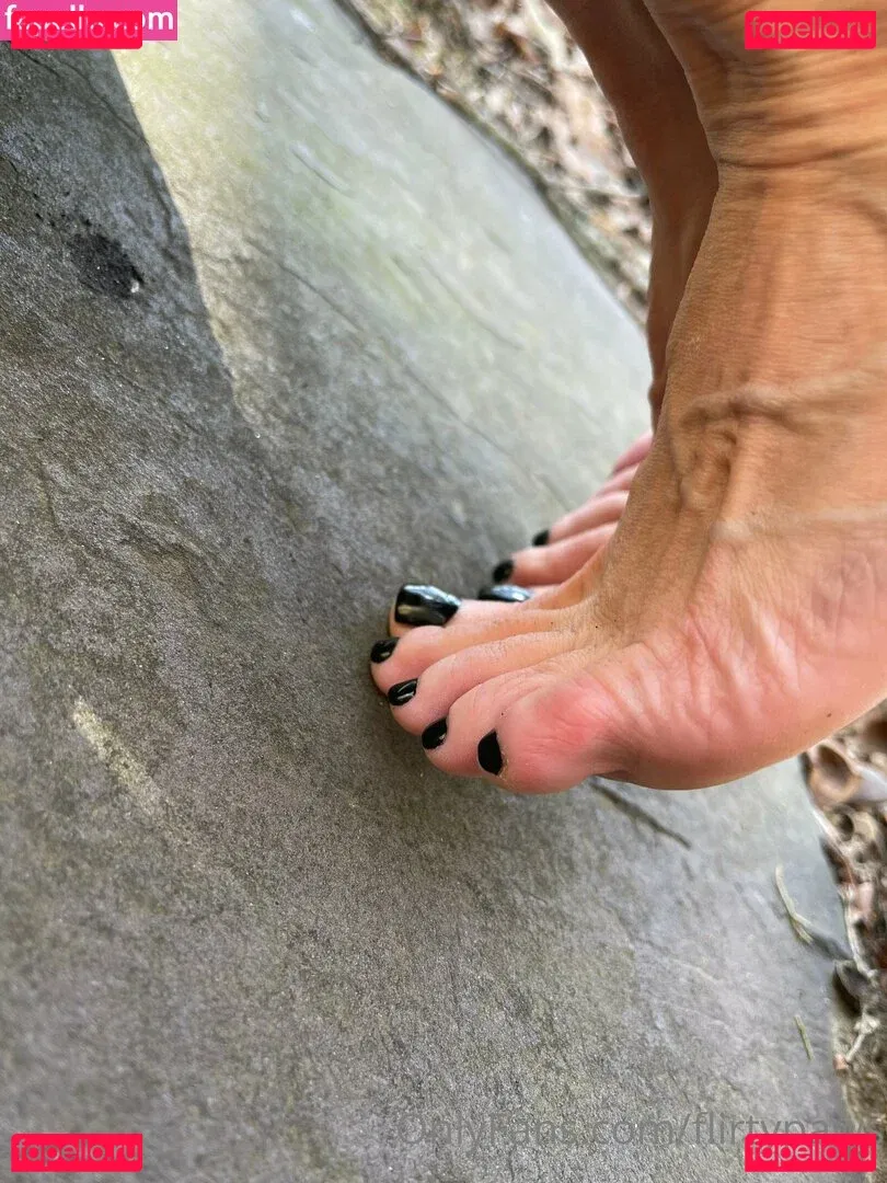 flirtypaws Onlyfans Photo Gallery 