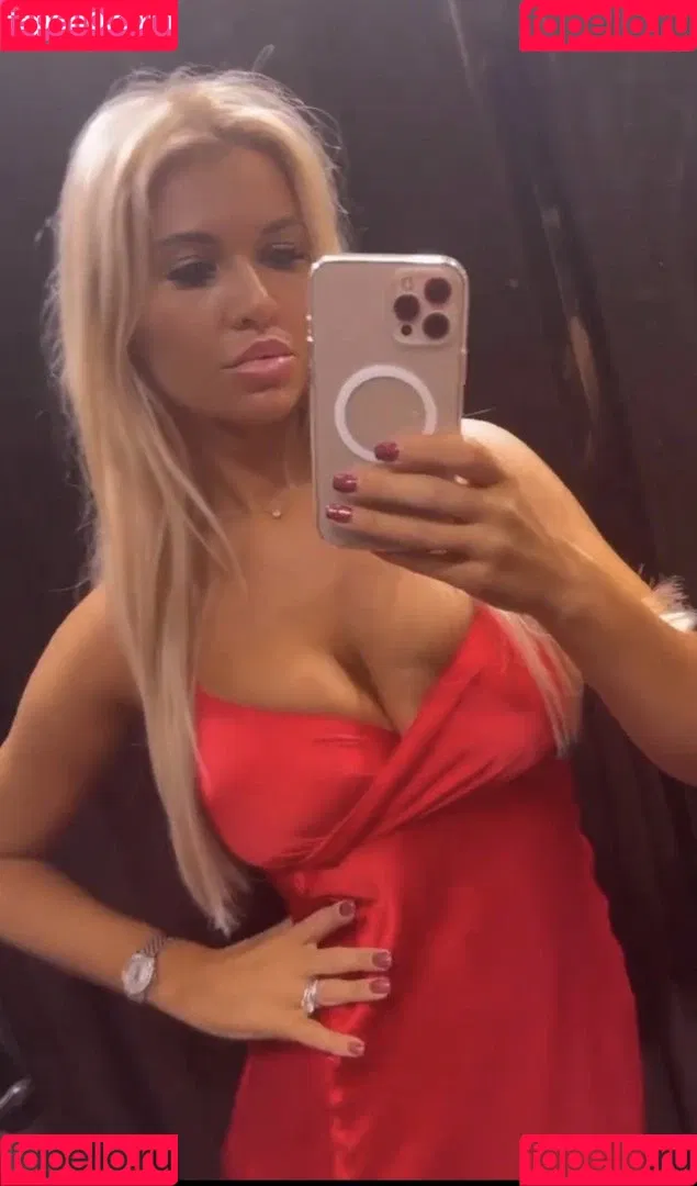 Christine McGuinness Onlyfans Photo Gallery 