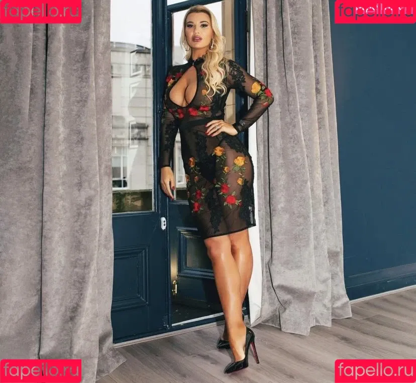 Christine McGuinness Onlyfans Photo Gallery 