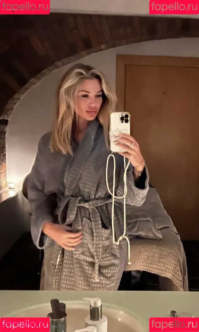 Christine McGuinness Onlyfans Photo Gallery 