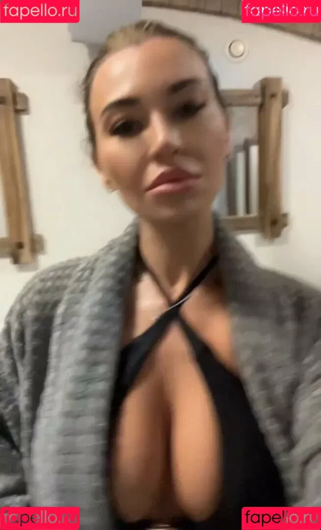 Christine McGuinness Onlyfans Photo Gallery 