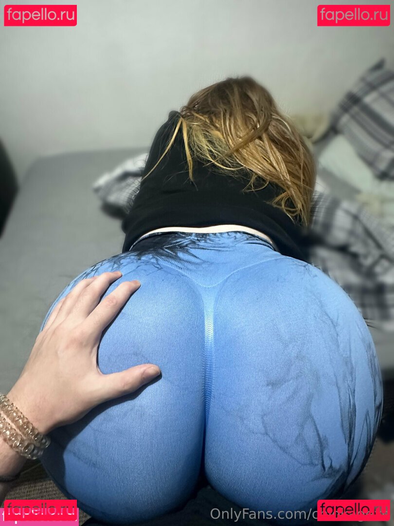 chlokagexo / hoekagexo Onlyfans Photo Gallery 