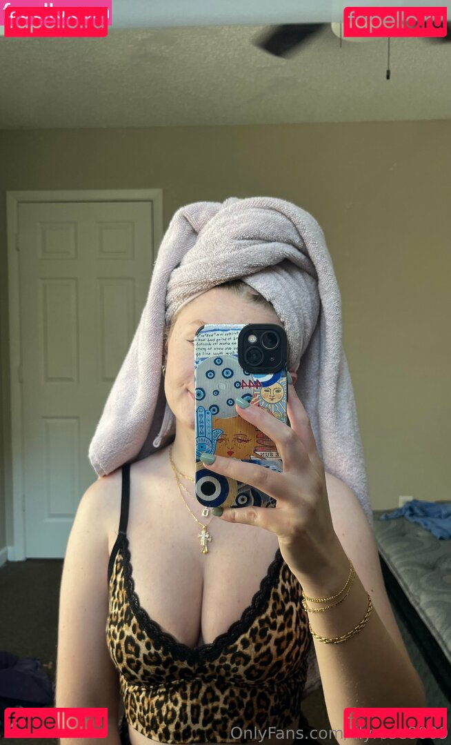 izzycolee / izzyynicolee Nude Onlyfans Photo 34