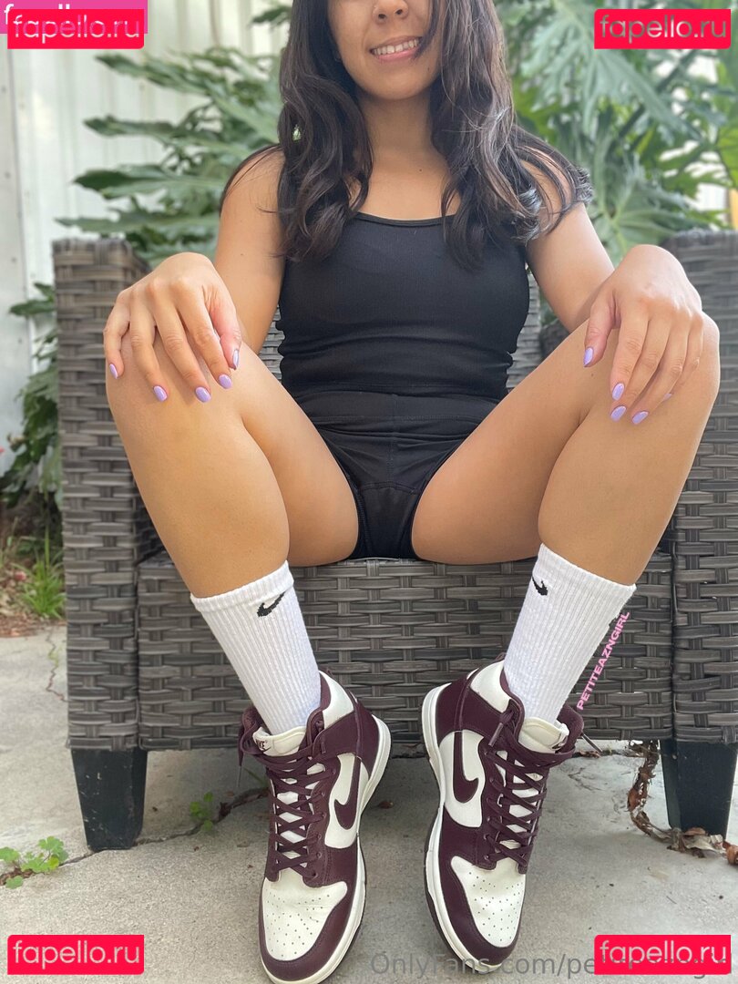 petiteazngirl Nude Onlyfans Photo 12