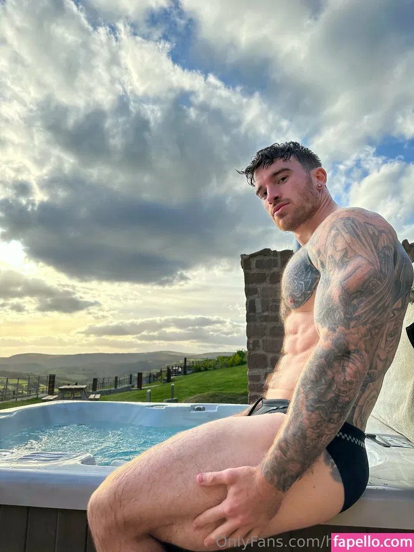 hatts17 Onlyfans Photo Gallery 