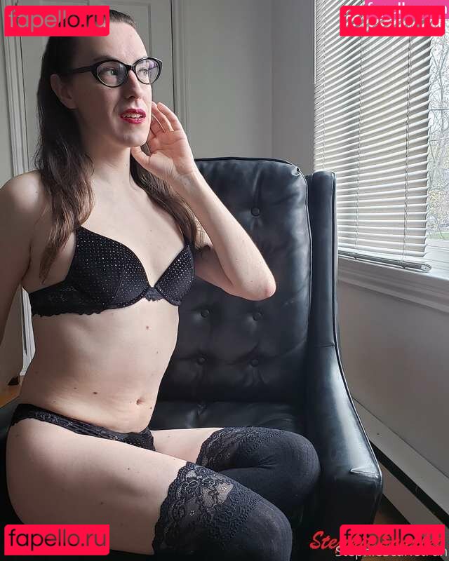 Stephie Scarlet / stephiescarlet Onlyfans Photo Gallery 