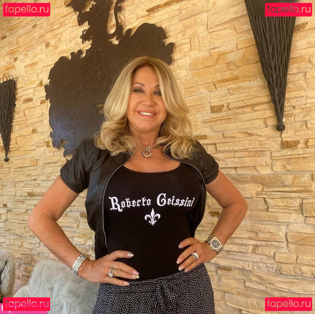 Carmen Geiss / carmengeiss_1965 Onlyfans Photo Gallery 