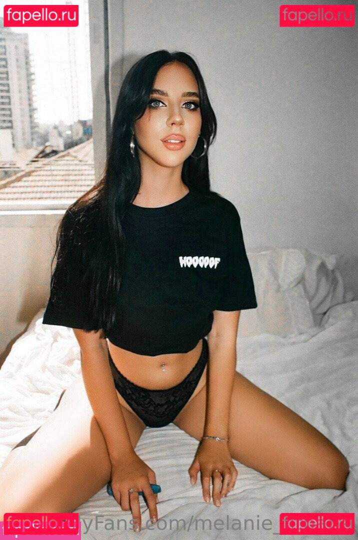 bumble_melbee / melanie_fitbabe Onlyfans Photo Gallery 