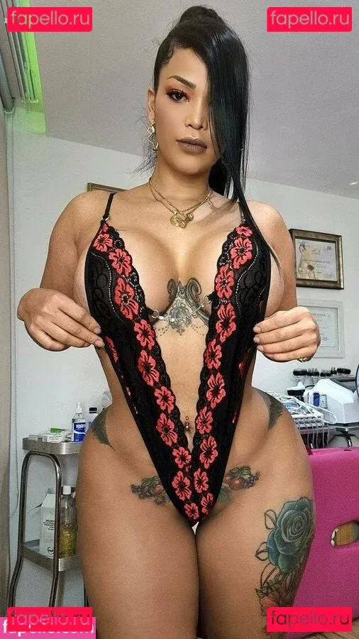 Andrea Colina Onlyfans Photo Gallery 