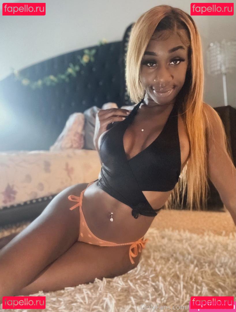 pineapplepuci Nude Onlyfans Photo 23