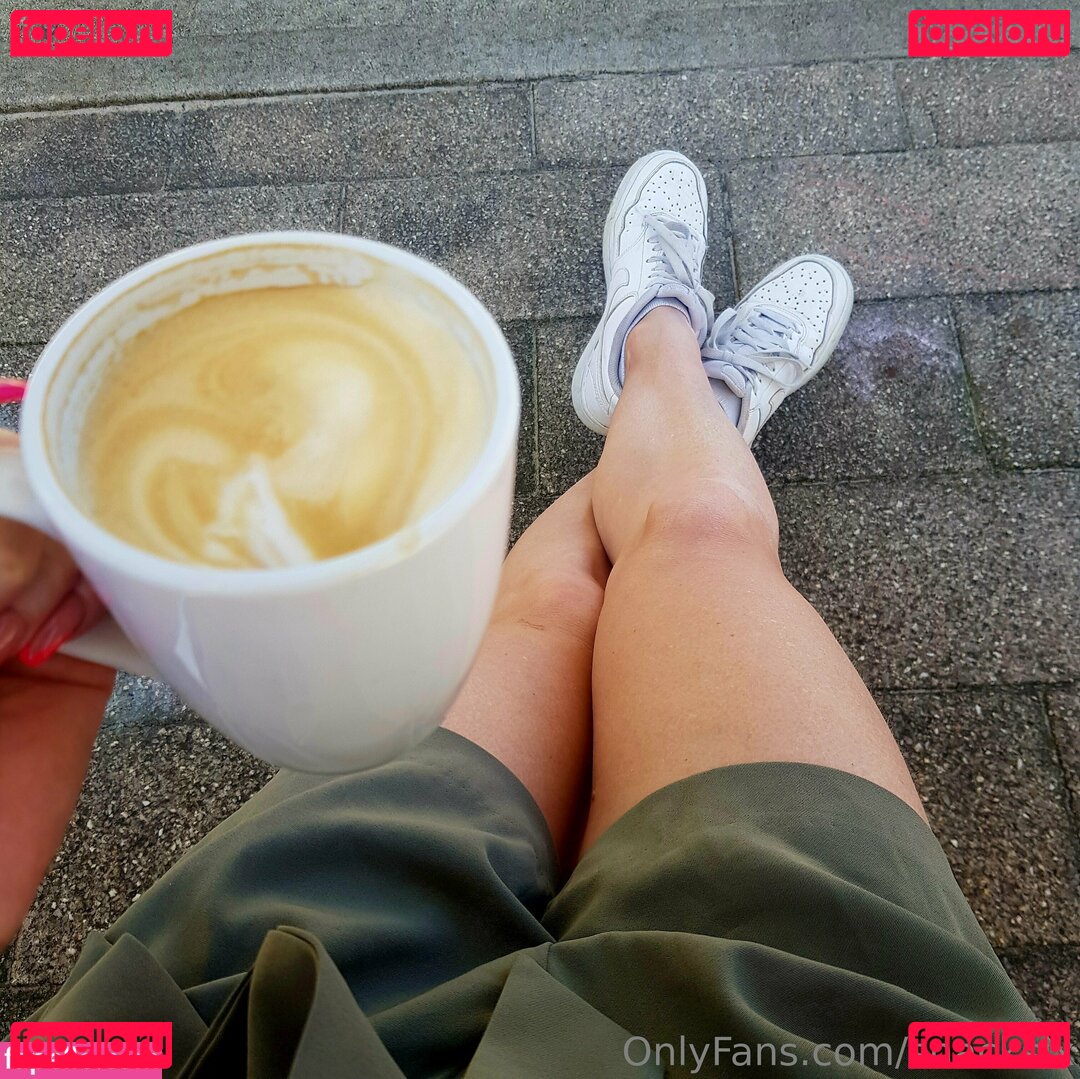 snacks215 / snacksixfree Onlyfans Photo Gallery 