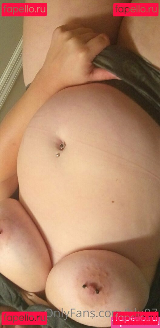 blu97 / catrin.blu97 Onlyfans Photo Gallery 