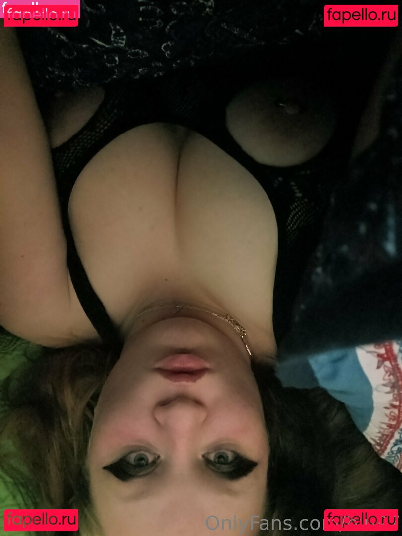 blu97 / catrin.blu97 Onlyfans Photo Gallery 