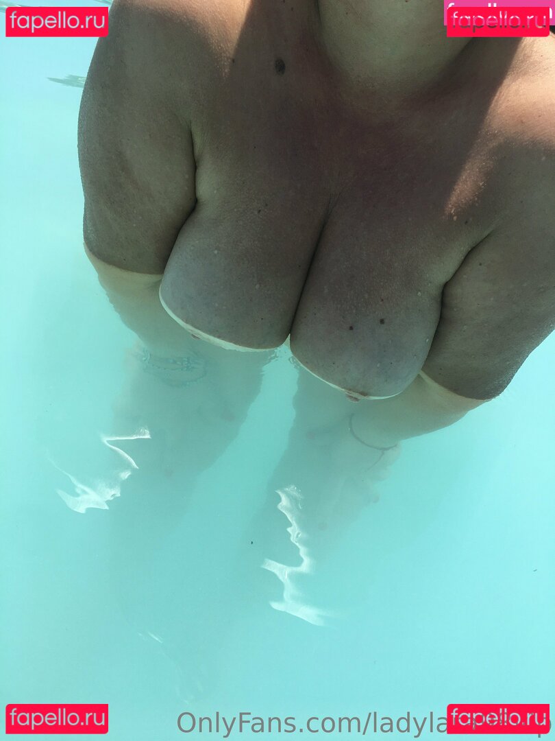 ladylara98vip / ladyylove98 Onlyfans Photo Gallery 