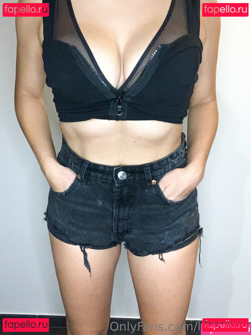 lamedea / medeasisters Onlyfans Photo Gallery 