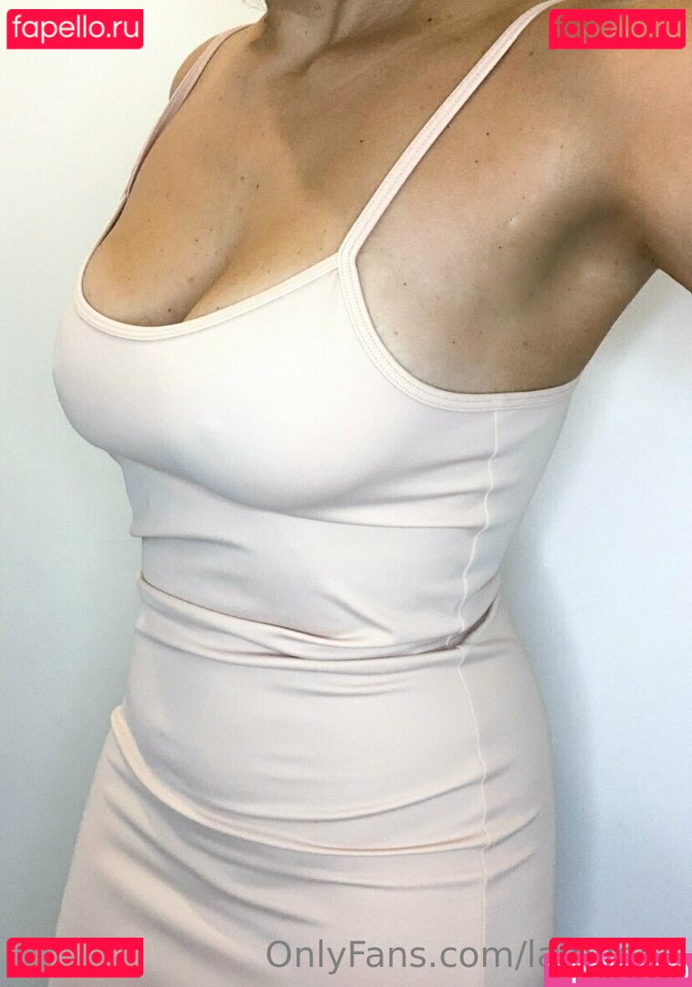 lamedea / medeasisters Onlyfans Photo Gallery 