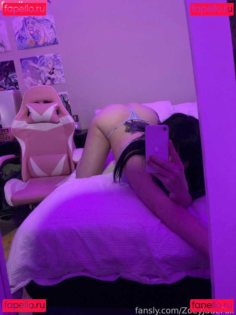 Ravefia Nude Onlyfans Photo 38