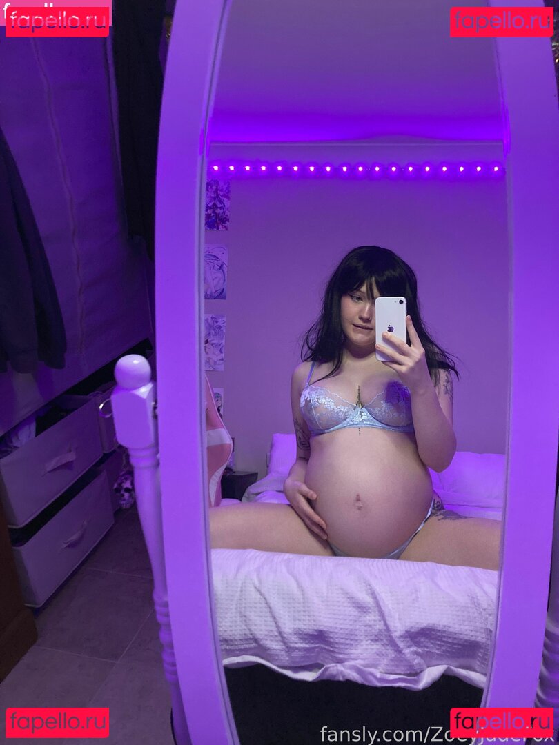 Ravefia Nude Onlyfans Photo 36