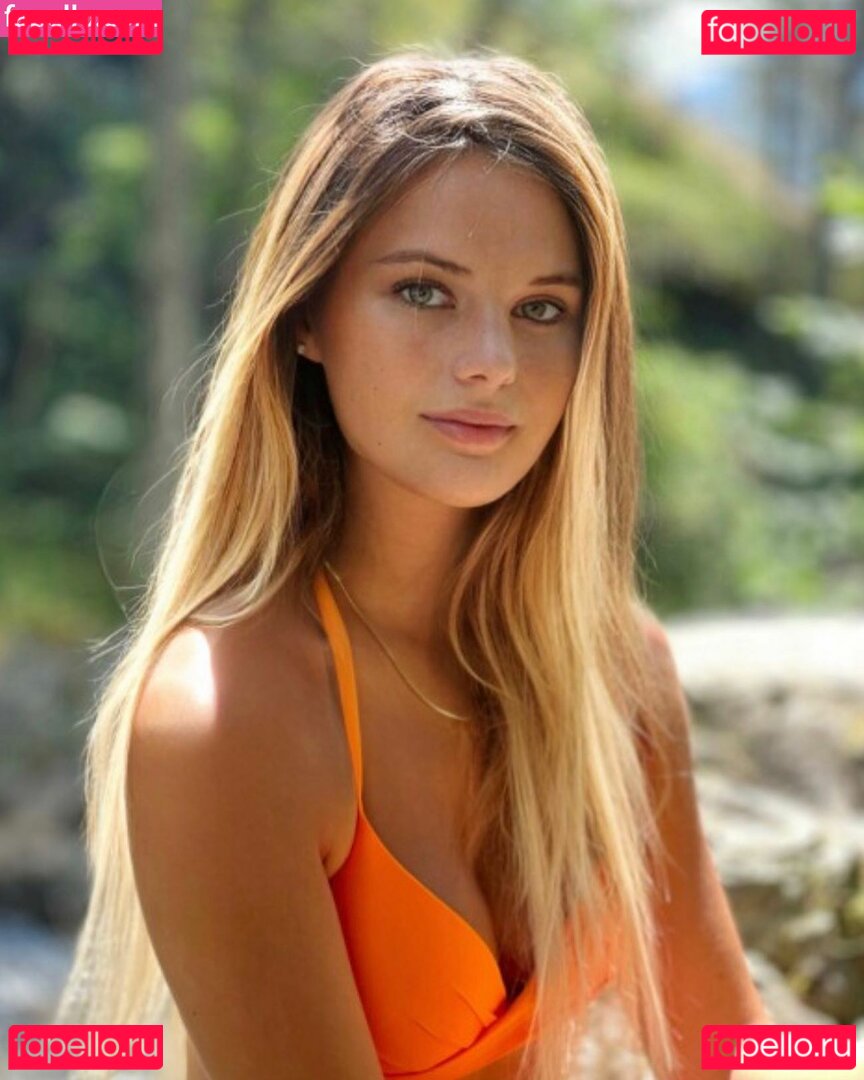 Nolwenn Dis / nolwenn / nolwenn_dls Onlyfans Photo Gallery 