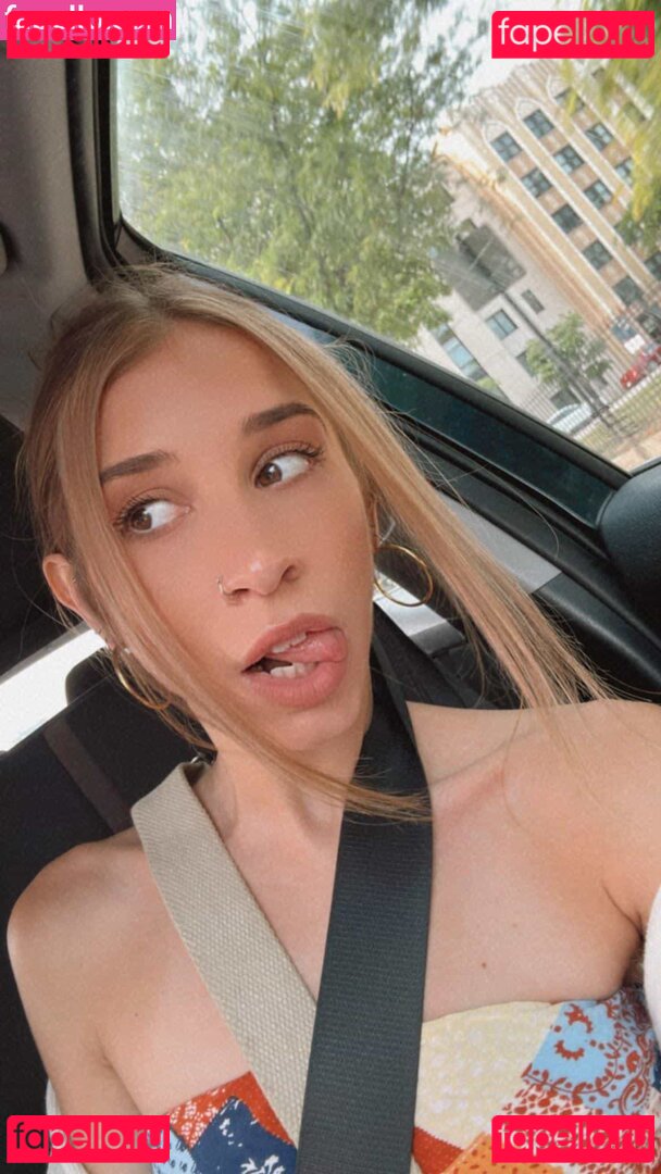 Bella Jade / _bella_jade_ / bikinibites_afterdark Onlyfans Photo Gallery 