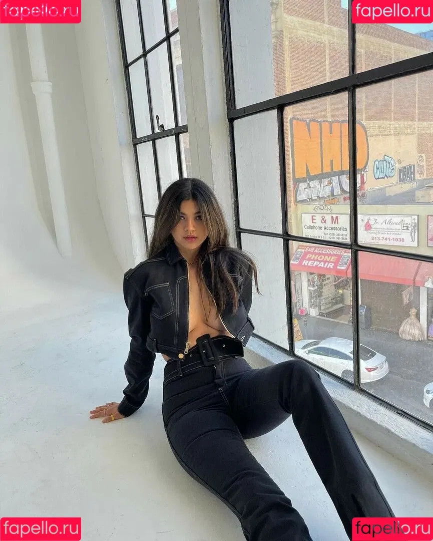 saraecheagaray Onlyfans Photo Gallery 