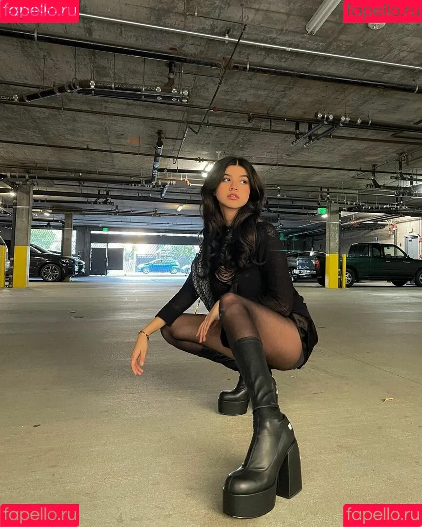 saraecheagaray Onlyfans Photo Gallery 