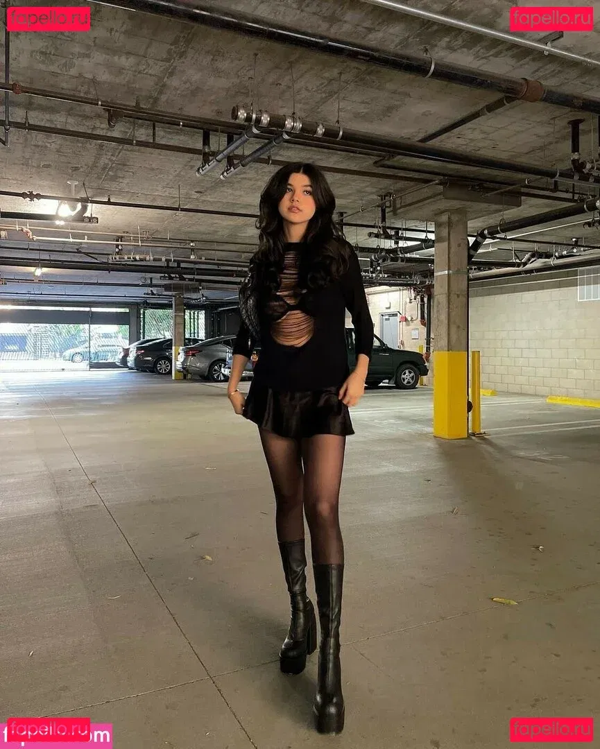 saraecheagaray Onlyfans Photo Gallery 