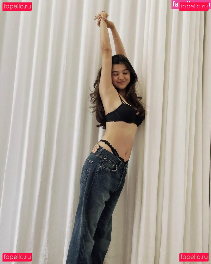 saraecheagaray Onlyfans Photo Gallery 