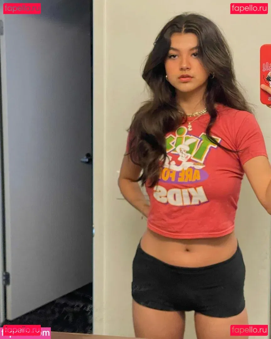 saraecheagaray Onlyfans Photo Gallery 