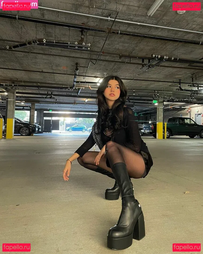 saraecheagaray Onlyfans Photo Gallery 